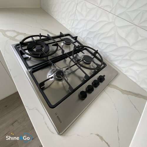 Gas stovetop cleaned by Shine&Go NZ